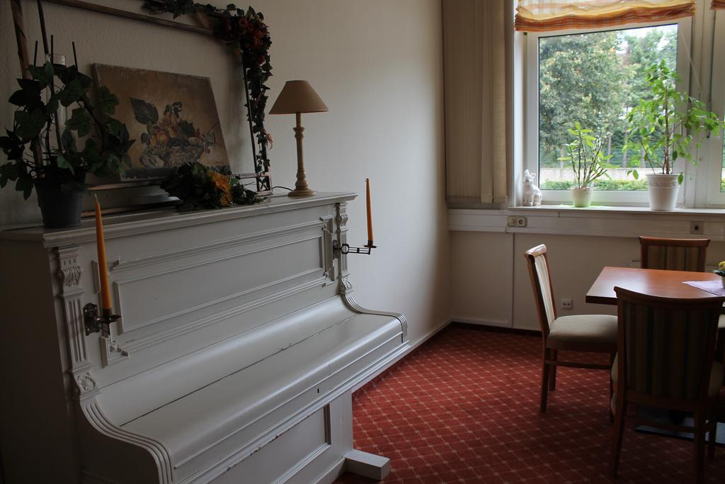 Traveller Hotel Lubeck Bagian luar foto